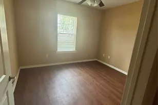 111 S Fulton St, Texas City, TX 77591 - Photo 11