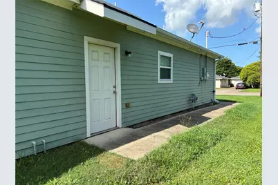 111 S Fulton Street, Texas City, TX 77591 - Photo 19