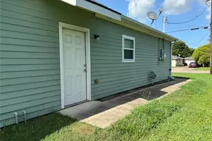 111 S Fulton St, Texas City, TX 77591 - Photo 19