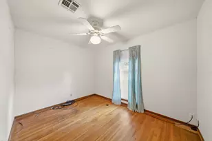 1501 Early Ln, Houston, TX 77055 - Photo 5