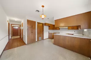 1501 Early Ln, Houston, TX 77055 - Photo 3