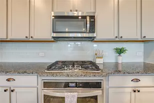 8023 Royal Palm Dr, Fulshear, TX 77441 - Photo 13