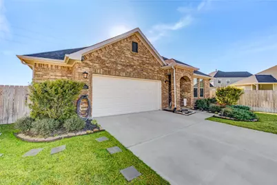 8023 Royal Palm Drive, Fulshear, TX 77441 - Photo 3