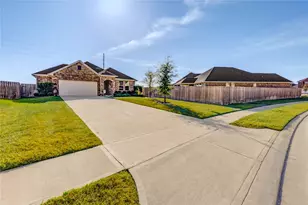 8023 Royal Palm Dr, Fulshear, TX 77441 - Photo 5