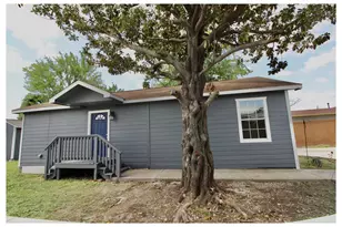 409 Robert Lee Rd, Houston, TX 77009 - Photo 9