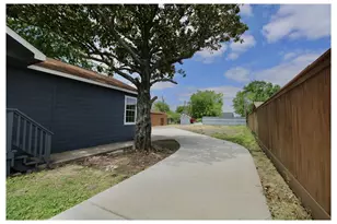 409 Robert Lee Rd, Houston, TX 77009 - Photo 23