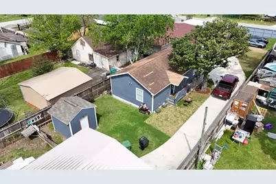 409 Robert Lee Road, Houston, TX 77009 - Photo 5