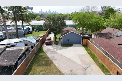 409 Robert Lee Road, Houston, TX 77009 - Photo 7