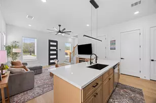 9019 St Comal St, Houston, TX 77051 - Photo 29