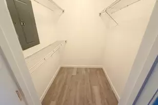 3085 Walnut Bend Ln, Houston, TX 77042 - Photo 7