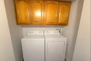 3085 Walnut Bend Ln, Houston, TX 77042 - Photo 11