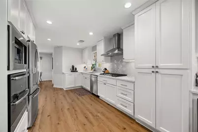 14511 Chadbourne Drive, Houston, TX 77079 - Photo 13