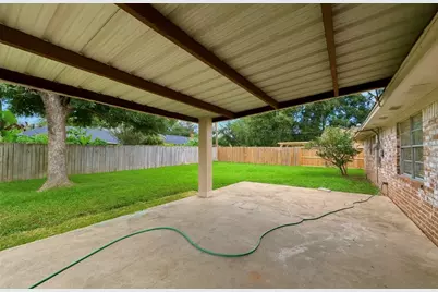 9811 Mango Street, Houston, TX 77075 - Photo 13