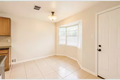 9811 Mango Street, Houston, TX 77075 - Photo 5