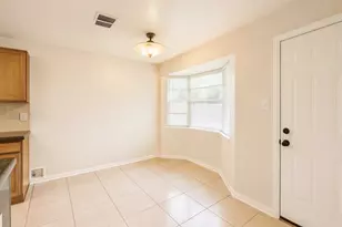 9811 Mango St, Houston, TX 77075 - Photo 5