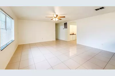 9811 Mango Street, Houston, TX 77075 - Photo 7