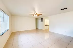 9811 Mango St, Houston, TX 77075 - Photo 7