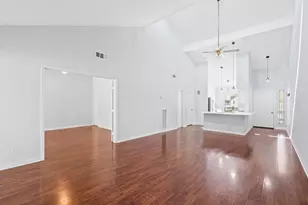 196 April Point Dr N, Conroe, TX 77356 - Photo 11