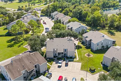 196 April Point Drive N, Conroe, TX 77356 - Photo 17