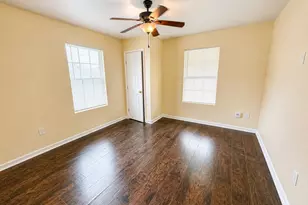 713 E 32nd St, Houston, TX 77022 - Photo 11