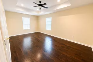 713 E 32nd St, Houston, TX 77022 - Photo 7