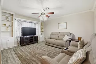 308 Moody Ave, League City, TX 77573 - Photo 5