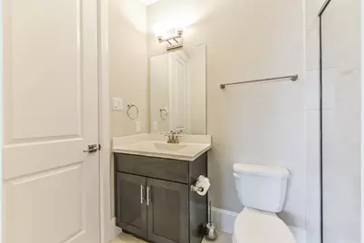 11002 Ayrshire Park Lane, Houston, TX 77043 - Photo 9