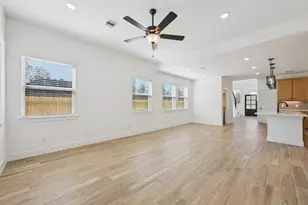 12818 Meadow Wind Wy, Conroe, TX 77302 - Photo 13