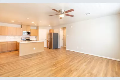 217 Park Place Circle #C, Waller, TX 77484 - Photo 5