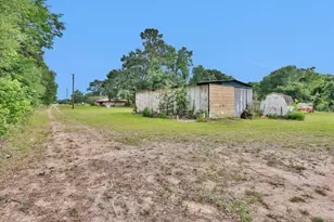 15635 Hwy 105 E Rd, Conroe, TX 77306 - Photo 13