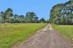 15635 Hwy 105 E Rd, Conroe, TX 77306 - Photo 29