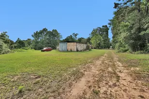 15635 Hwy 105 E Rd, Conroe, TX 77306 - Photo 23