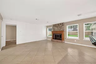 2182 Tree Ln, Houston, TX 77339 - Photo 11