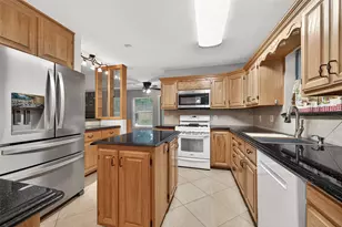 2182 Tree Ln, Houston, TX 77339 - Photo 19