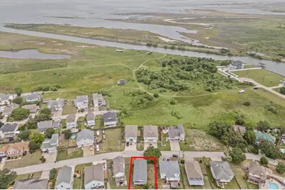 12833 E Conquistador Drive, Galveston, TX 77554 - Photo 29