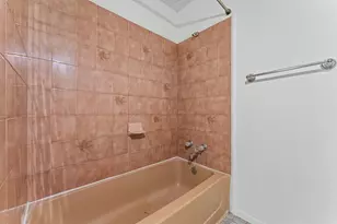 12833 E Conquistador Dr, Galveston, TX 77554 - Photo 19