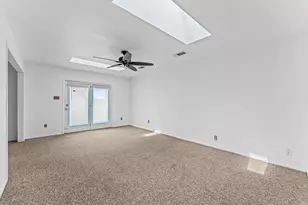 12833 E Conquistador Dr, Galveston, TX 77554 - Photo 11