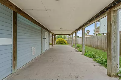 12833 E Conquistador Drive, Galveston, TX 77554 - Photo 5