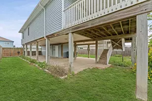 12833 E Conquistador Dr, Galveston, TX 77554 - Photo 7