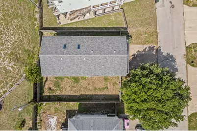 12833 E Conquistador Drive, Galveston, TX 77554 - Photo 33
