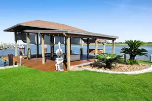 1301 N Monkhouse Dr, Crystal Beach, TX 77650 - Photo 37