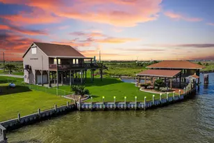 1301 N Monkhouse Dr, Crystal Beach, TX 77650 - Photo 1