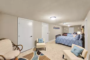 1301 N Monkhouse Dr, Crystal Beach, TX 77650 - Photo 27