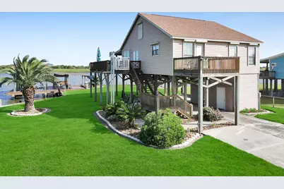 1301 N Monkhouse Drive, Crystal Beach, TX 77650 - Photo 7