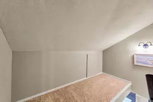 1301 N Monkhouse Dr, Crystal Beach, TX 77650 - Photo 23