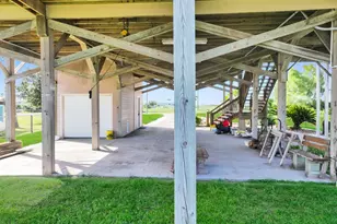 1301 N Monkhouse Dr, Crystal Beach, TX 77650 - Photo 41