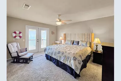 1301 N Monkhouse Drive, Crystal Beach, TX 77650 - Photo 31