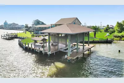 1301 N Monkhouse Drive, Crystal Beach, TX 77650 - Photo 43