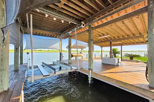 1301 N Monkhouse Dr, Crystal Beach, TX 77650 - Photo 47