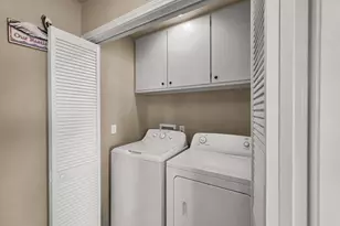 1301 N Monkhouse Dr, Crystal Beach, TX 77650 - Photo 17